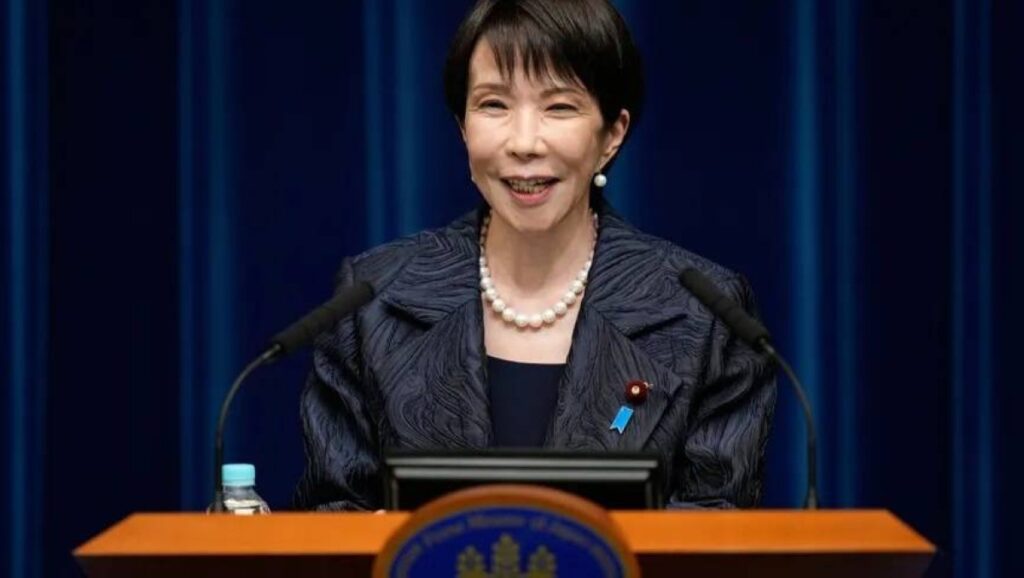 رئيسة وزراء اليابان تعلن الحرب على الغلاء في أول أيام ولايتها Al Bayan