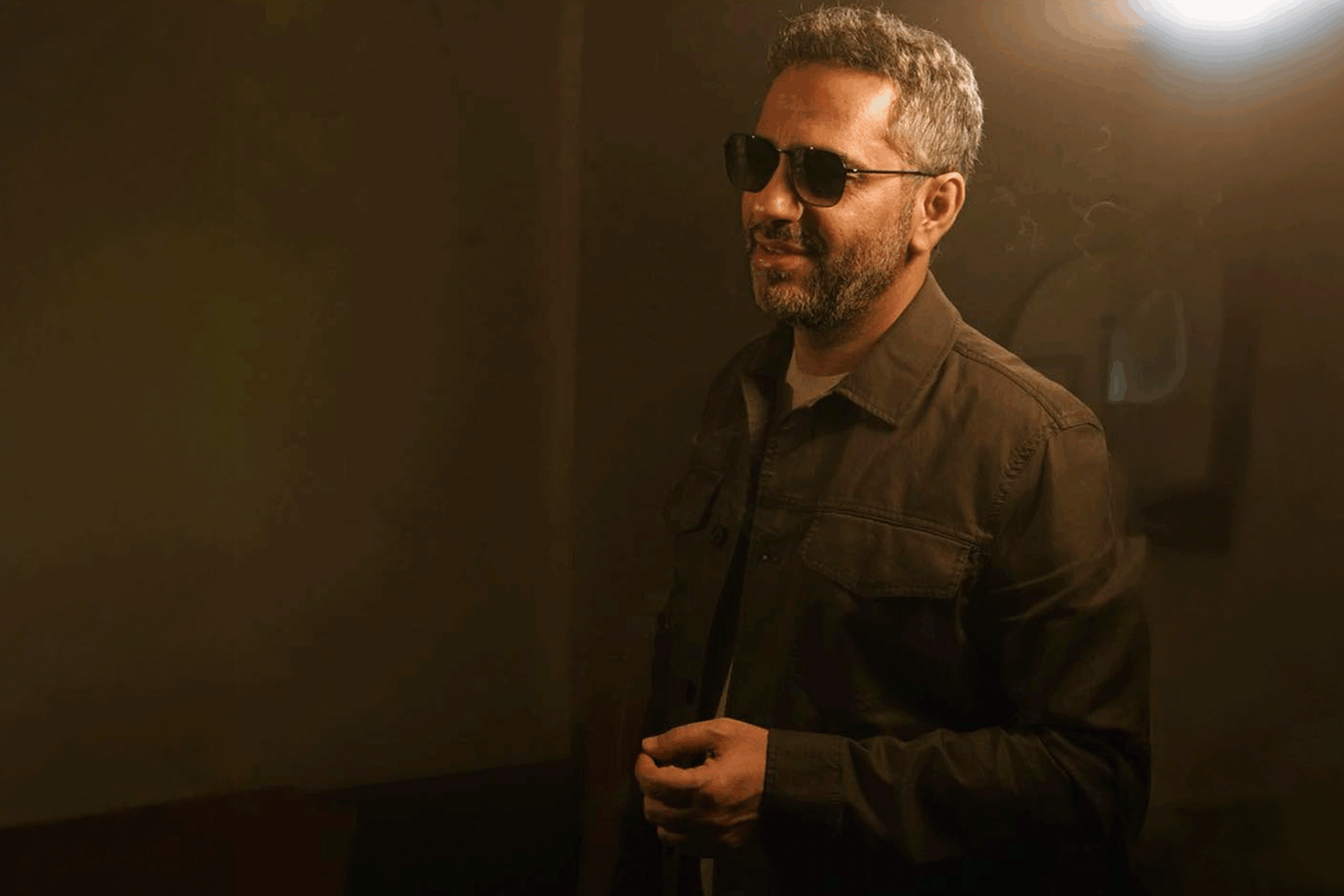 فضل شاكر يسلم نفسه للجيش اللبناني ويشعل موجة من الجدل | أخبار