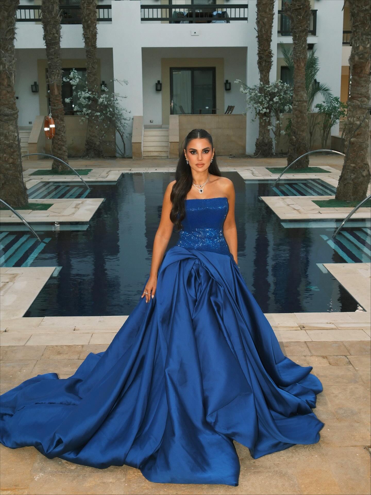 درّة زروق بإطلالة أميرة من القصص الخياليّة (إنستغرام)