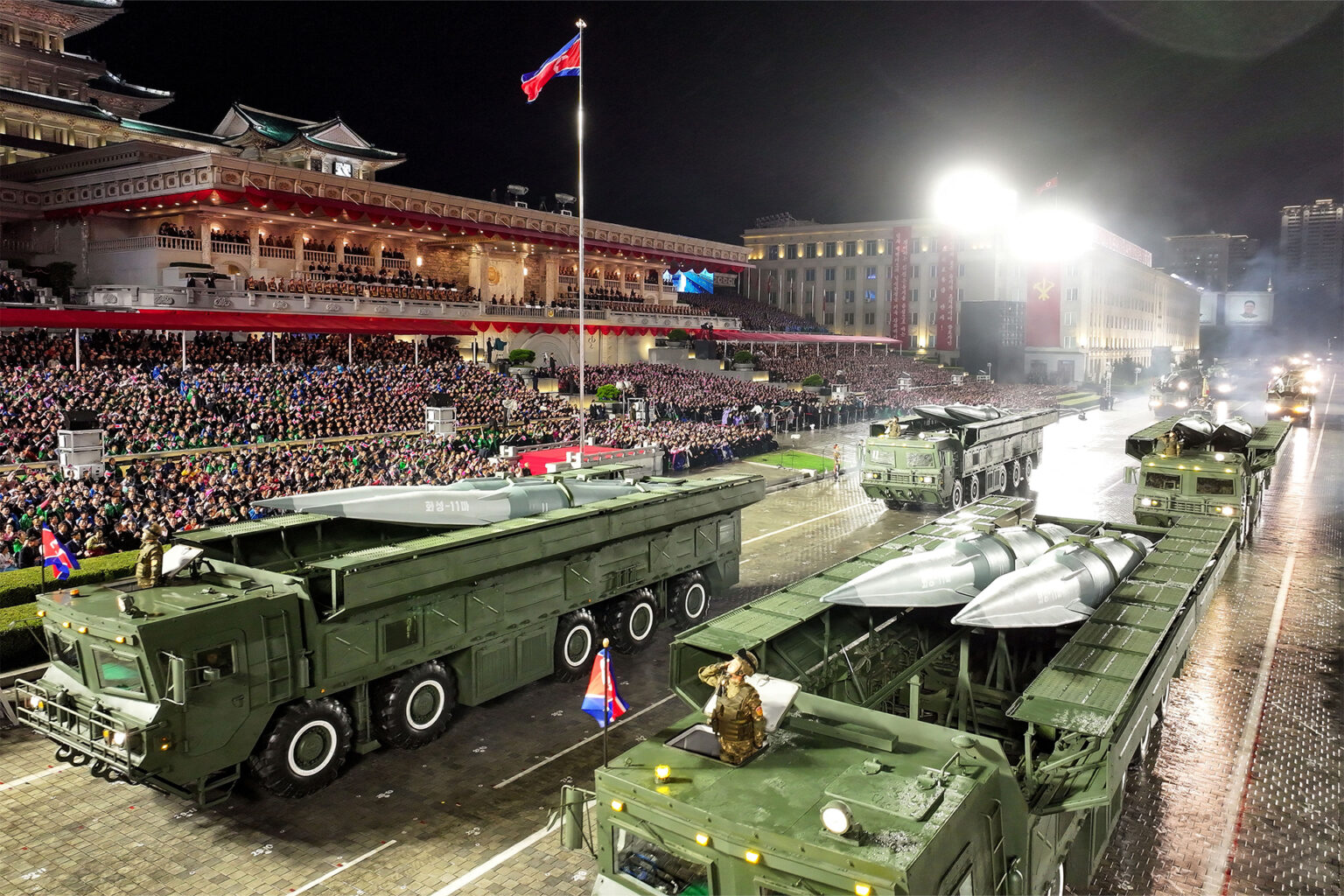 كوريا الشمالية تستعرض أحدث صواريخها في عرض عسكري ضخم | أخبار كوريا الشمالية تستعرض أحدث صواريخها في عرض عسكري ضخم | أخبار