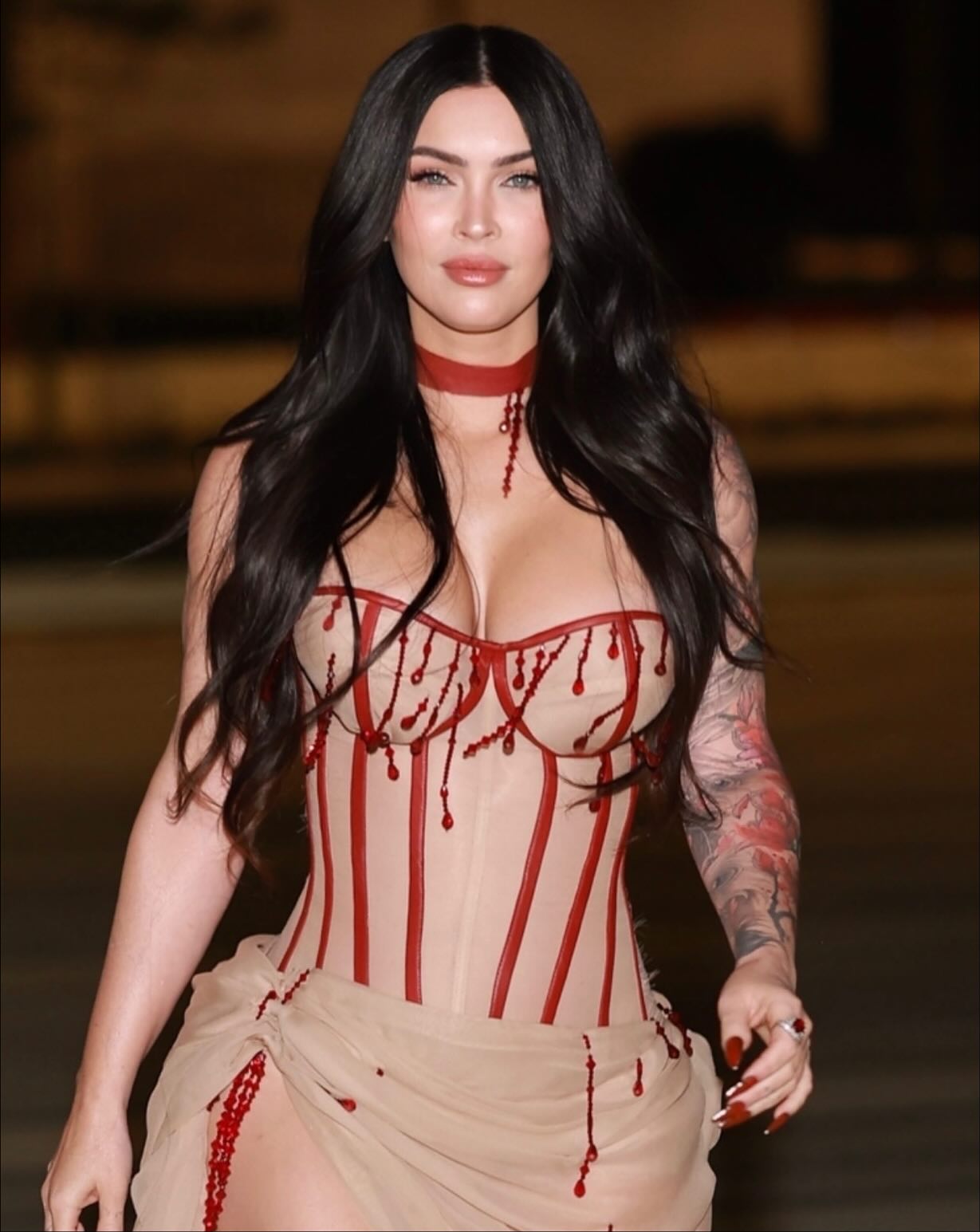 ميغان فوكس بمكياج نضر (إنستغرام)