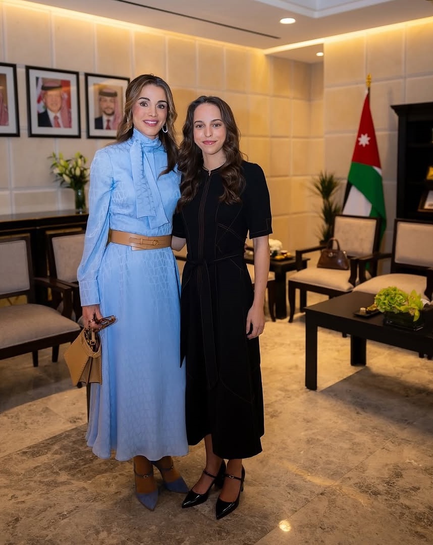 الملكة رانيا والأميرة سلمى في افتتاح الدورة البرلمانية الأردنية 2025 (انستغرام)
