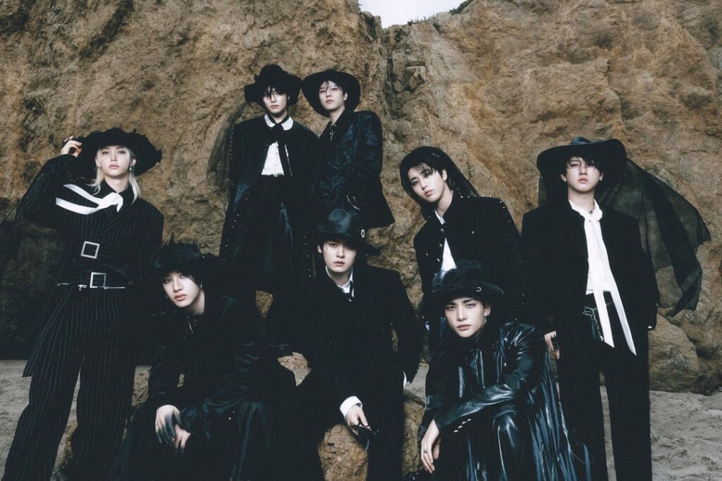 Stray Kids - SKZ IT TAPE 'DO IT' (غلاف عبر الإنترنت / صورة تشويقية #1 - IT: Group, Unit)