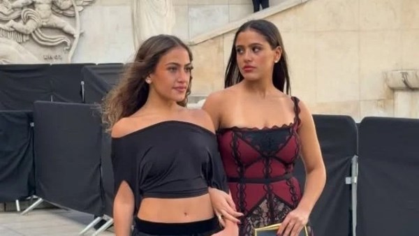 كنزي وجنا عمرو دياب من عرض أزياء إيلي صعب لربيع وصيف 2026