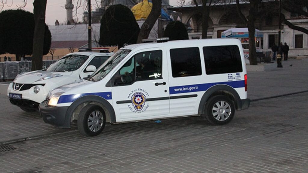 اعتقال 21 تركيًّا بتهمة الاحتيال على الدولة في مصفاة للذهب | سياسة