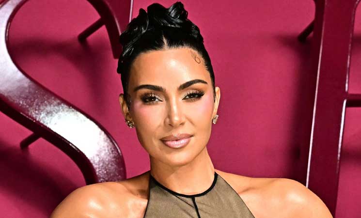 كيم كارداشيان تكشف تطورات حالتها الصحية بعد أزمة مفاجئة- (فيديو) كيم كارداشيان تكشف تطورات حالتها الصحية بعد أزمة مفاجئة- (فيديو)