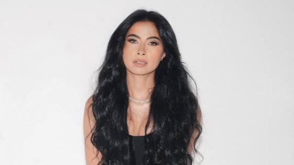 في عيد ميلادها الـ 44 .. 10 صور أثارت ضجة لـ روبي