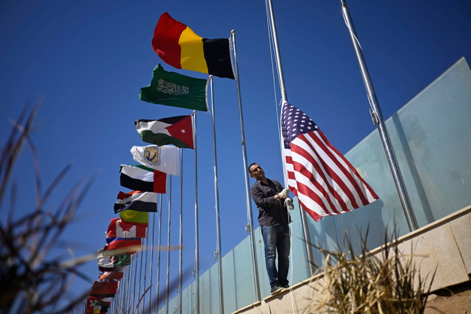 قادة أميركا ومصر وقطر وتركيا يوقعون وثيقة اتفاق غزة – MTV Lebanon قادة أميركا ومصر وقطر وتركيا يوقعون وثيقة اتفاق غزة