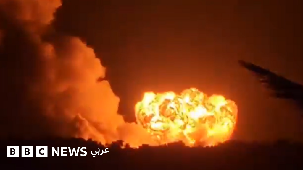 جنوب لبنان: سلسلة غارات إسرائيلية عنيفة، والجيش الإسرائيلي يقول إنه استهدف بنى تحتية لحزب الله جنوب لبنان: سلسلة غارات إسرائيلية عنيفة، والجيش الإسرائيلي يقول إنه استهدف بنى تحتية لحزب الله