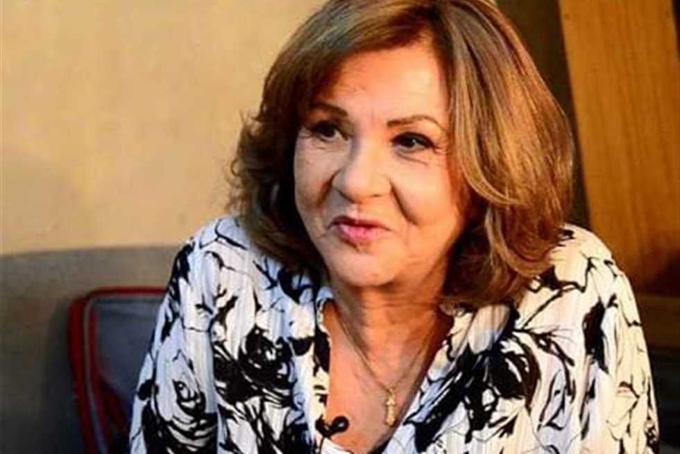 «كان في منتهى الأدب».. هناء الشوربجي تكشف حقيقة خلافها مع محمد هنيدي