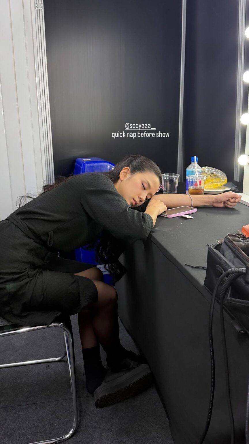 251030 تحديث قصة ليزا على الانستقرام مع جيسو