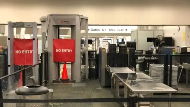 نقطة تفتيش داخل مطار ميامي في 2018 مغلقة بعد نقص في عناصر الأمن على خلفية الإغلاق الحكومي