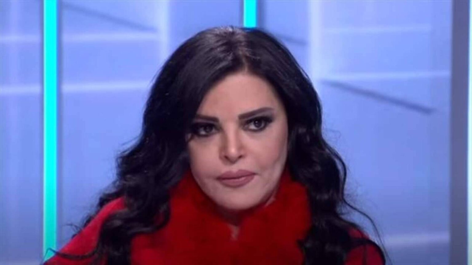 نضال الأحمدية ترفض المبالغات وتؤكد: ”إنصاف إليسا لا يكون بالتضخيم” نضال الأحمدية ترد بقوة على تغريدة مبالغ فيها: الإنصاف لا يكون بالتضخيم