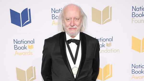 الرؤية الإنسانية تقود «لاسلو» للفوز بـ«نوبل للآداب» الرؤية الإنسانية تقود «لاسلو» للفوز بـ«نوبل للآداب»