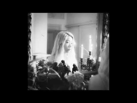 شين سول هي (신설희) - الوجه في المرآة