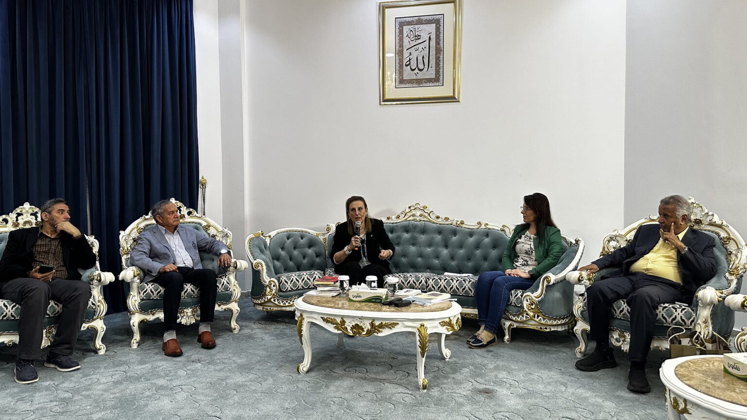 النادي الثقافي العربي بالشارقة يضيء على إبداعات الكاتبة أنيسة عبود