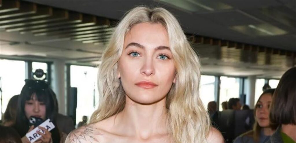 وسط نزاع قضائي متواصل… باريس جاكسون تلقت 65 مليون دولار من تركة والدها Doc-P-1429851-638961509718368488.jpg