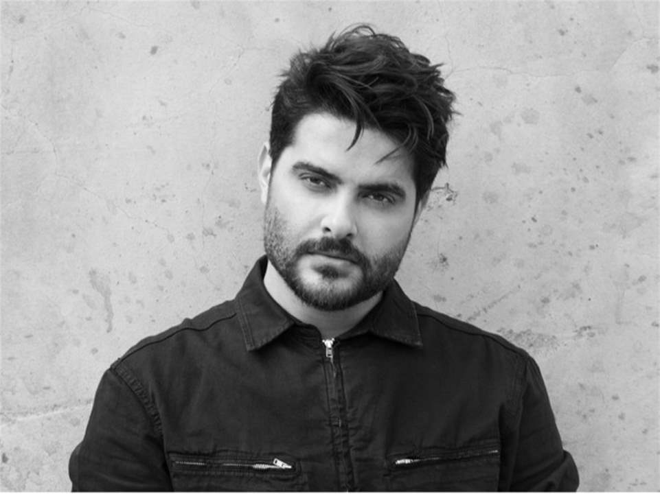 كاريس بشّار وناصيف زيتون بين الأسماء المنضمّة حديثًا إلى نقابة الفنانين في سوريا كاريس بشّار وناصيف زيتون بين الأسماء المنضمّة حديثًا إلى نقابة الفنانين في سوريا