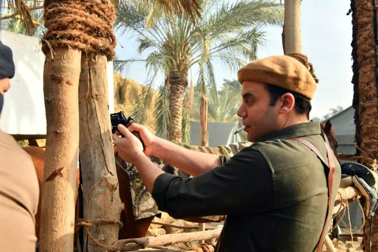 الخلافات تهدد "شمس الزناتي 2".. سلامة يلوّح بالقضاء وطاقم الفيلم يستأنف التصوير | فن