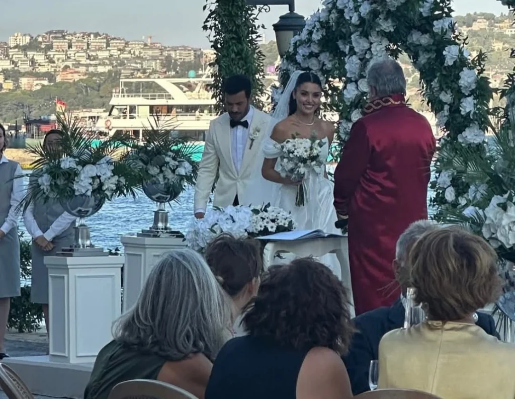 مسلسل الحب والدموع.. زواج باريش أردوتش وهاندا آرتشيل| فيديو