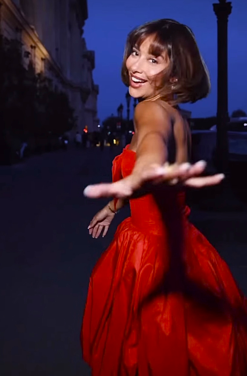 بلقيس في شوارع باريس (إنستغرام)