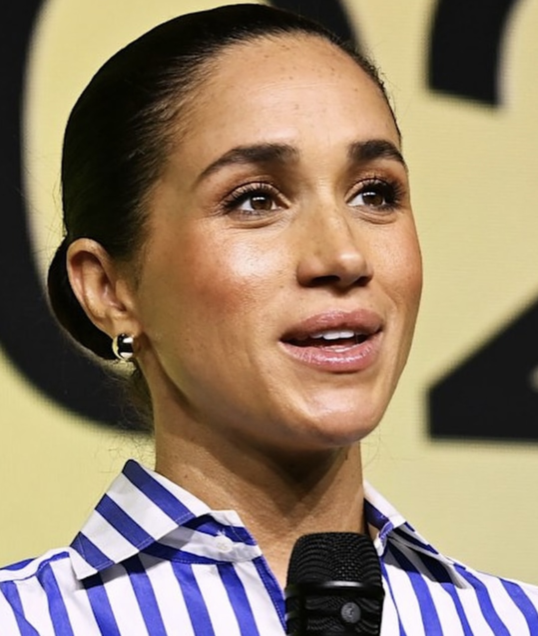 ميغان ماركل بنمط الأزياء الكلاسيكيّة من رالف لورين (إنستغرام)