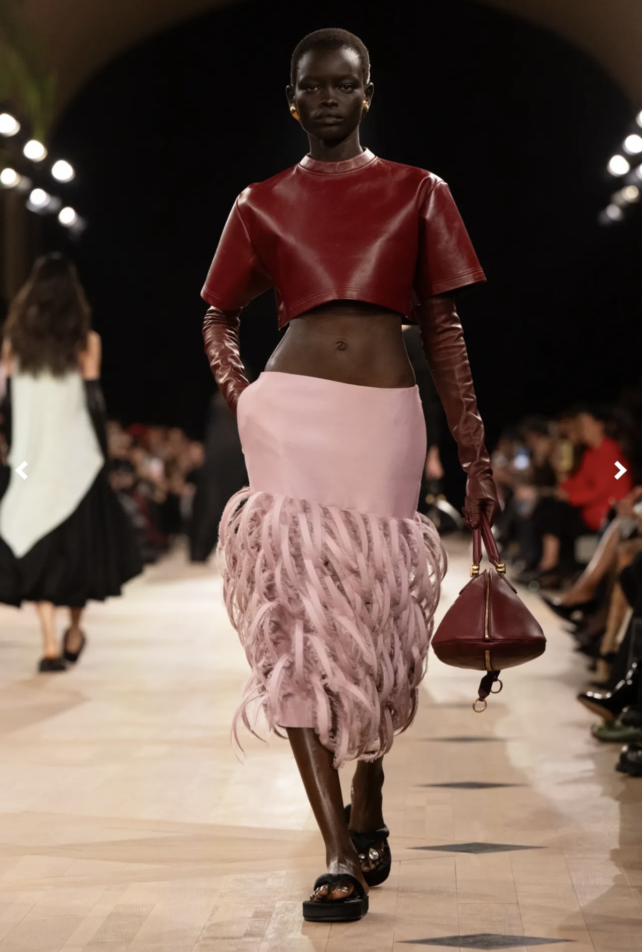  بالنسياغا  (إنستغرام)