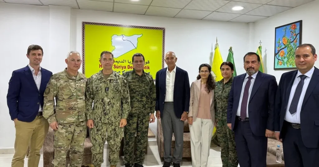 المبعوث الأميركي لسوريا يعلن إجراء محادثات جوهرية مع "قسد"