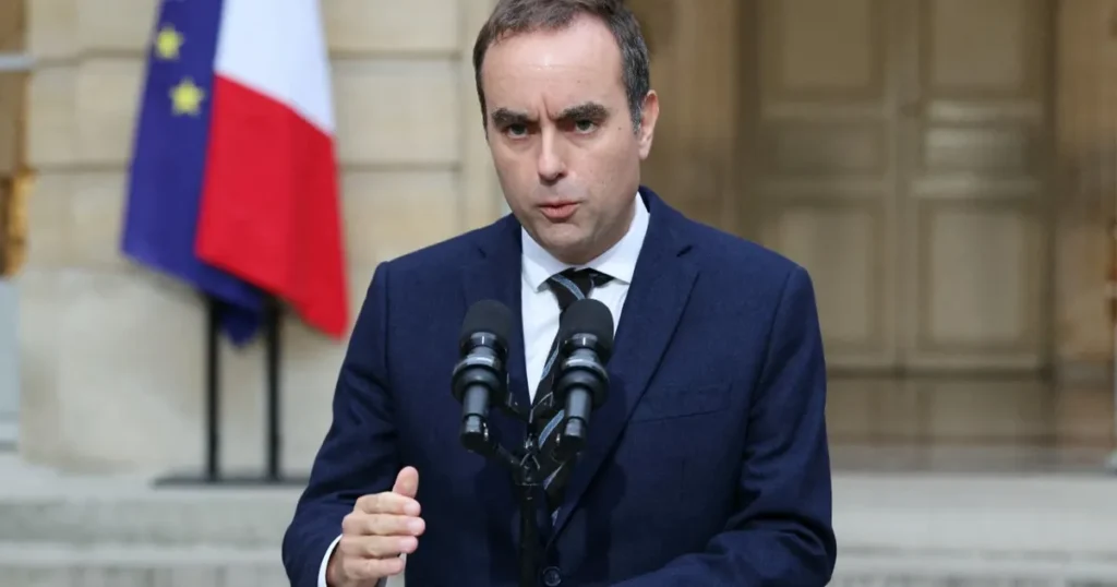الرئاسة الفرنسية تعلن تشكيل حكومة جديدة