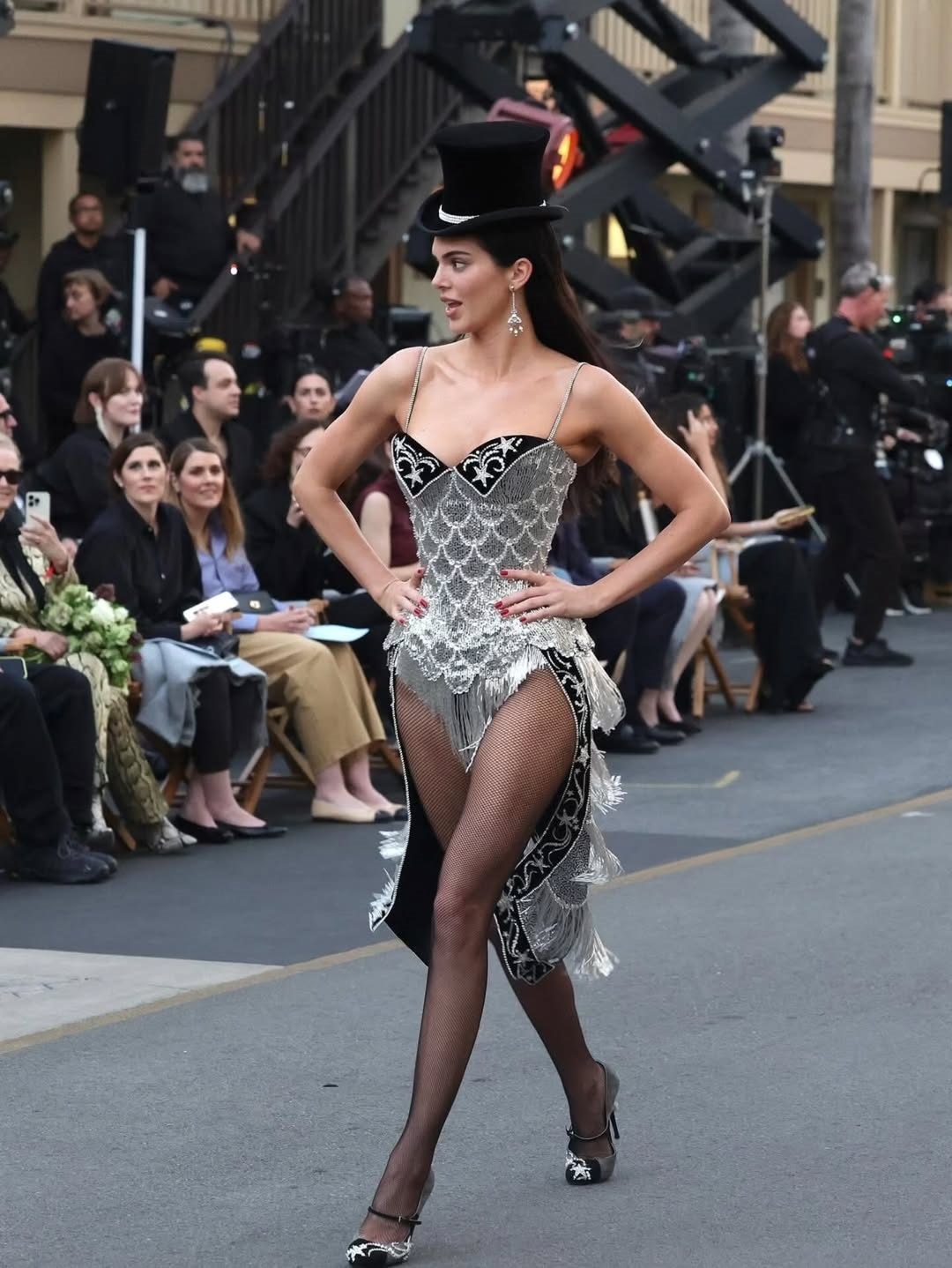 كندال جينير بتصميم استعراضي في عرض Vogue World 2025 (انستغرام)