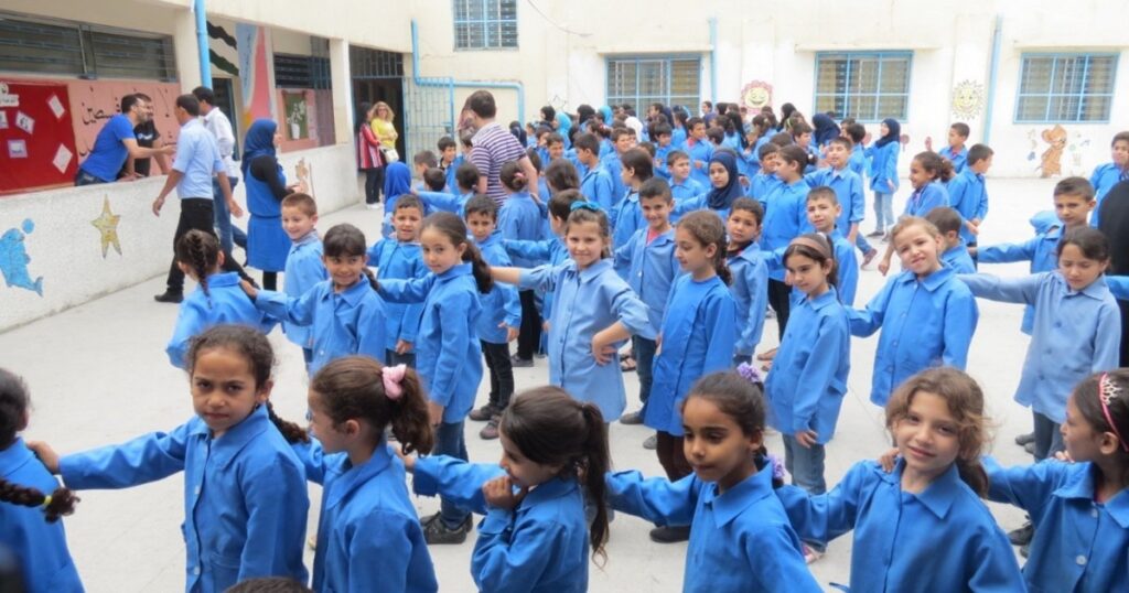 37 ألف طالب يلتحقون بمدارس "أونروا" في لبنان وسط تحديات صعبة