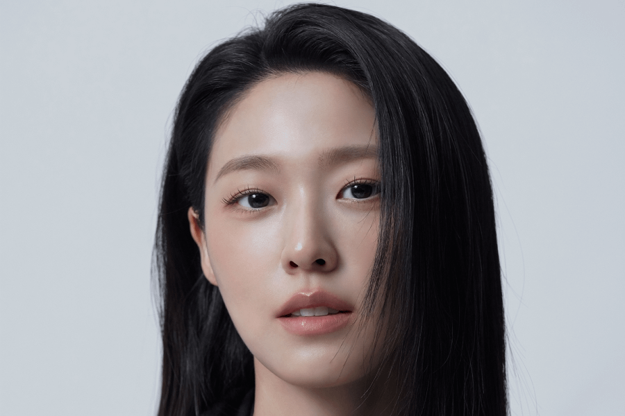 Seolhyun توقع مع وكالة جديدة + وقفات لالتقاط صور شخصية جديدة