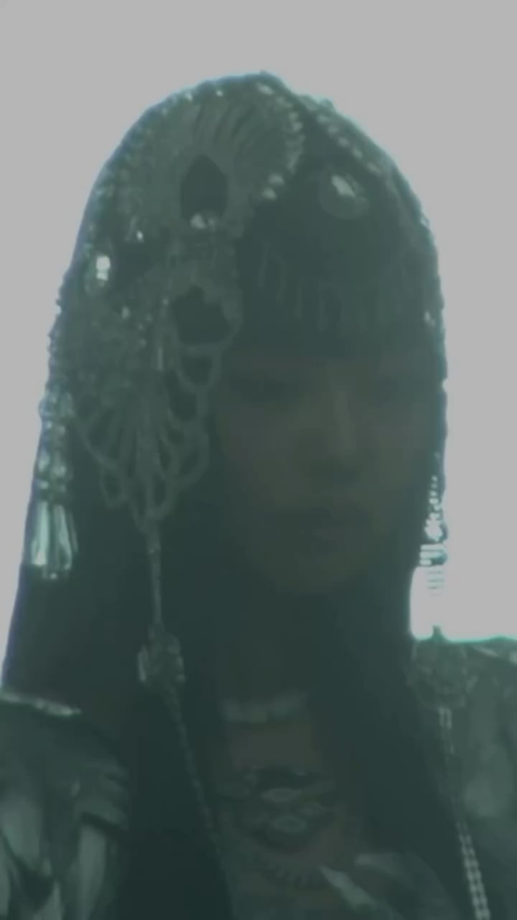 251010 تحديث انستقرام جيني (المكسورة).