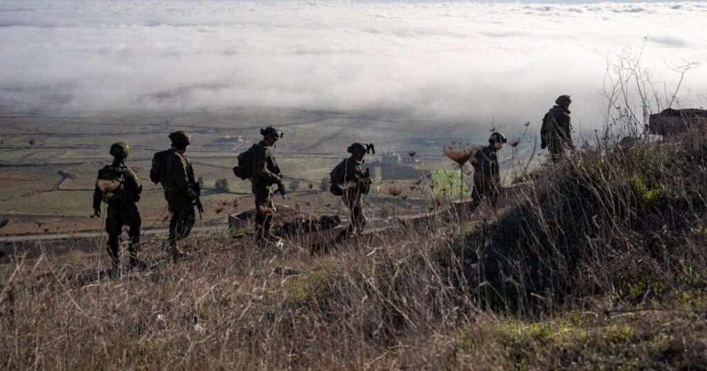 قوة إسرائيل تعتقل رعاة ومزارعين سوريين بريف القنيطرة | أخبار