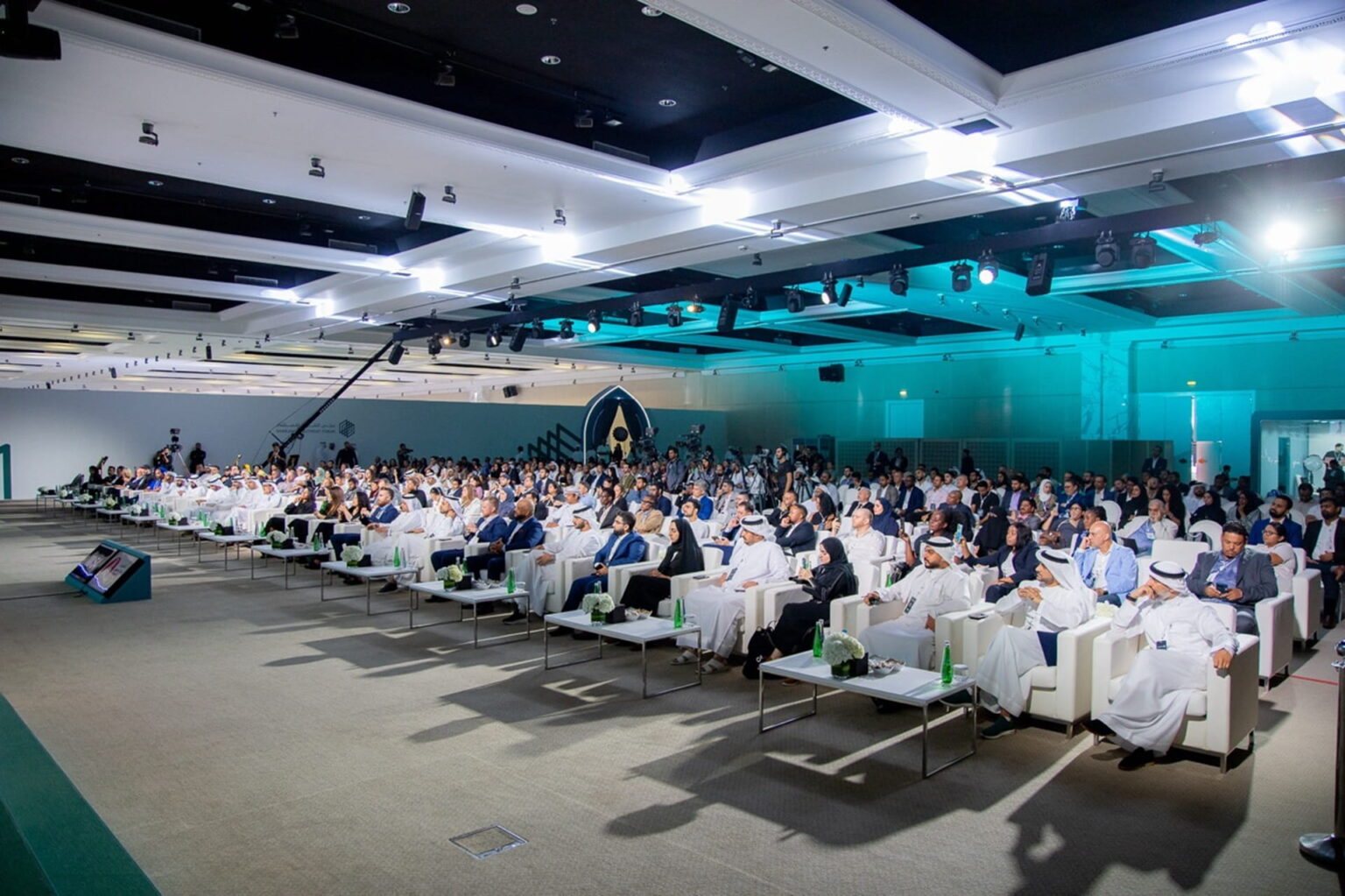 منتدى الشارقة للاستثمار 2025 يستقبل 142 دولة في دورته الـ 8