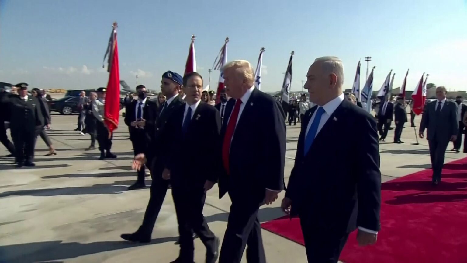 ترامب في تل أبيب قبل التوجه لقمة شرم الشيخ بشأن غزة | أخبار