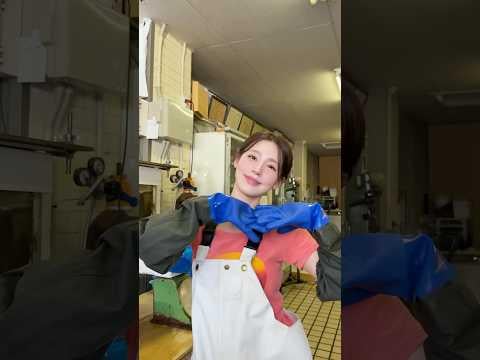 251004 صنع حفرة في الأيام المملة ⁺. ⊹⊹ ₊ ·