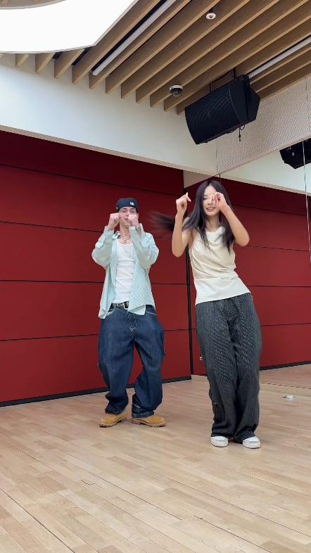 251002 Corbyn Besson Tiktok Update - Blink Challenge with Tzuyu