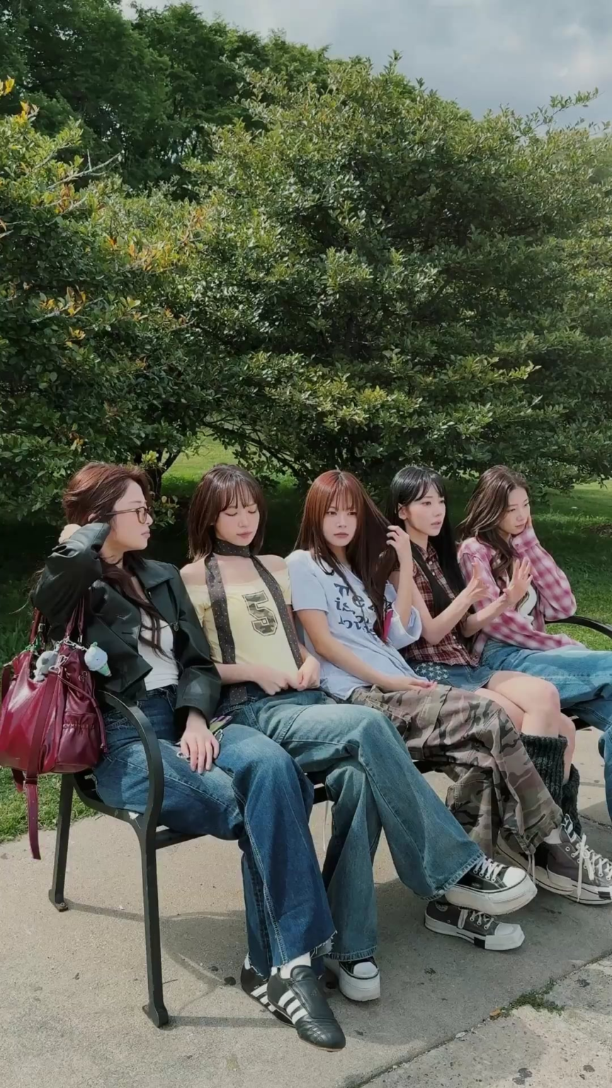 251030 تحديث تويتر LE SSERAFIM - تتذوقها مرة وتقع في الحب 💘🍝