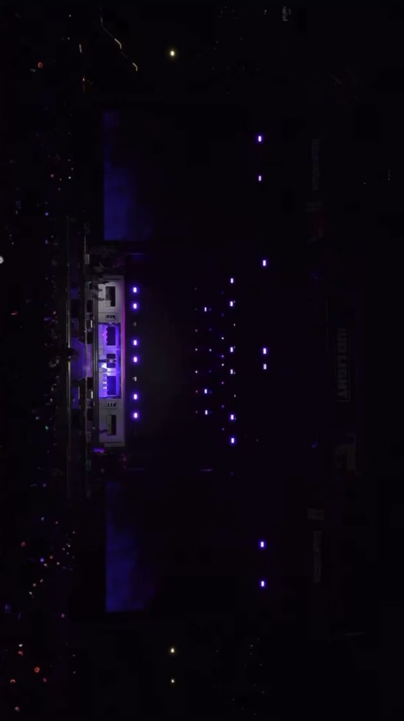 مومو ونايون