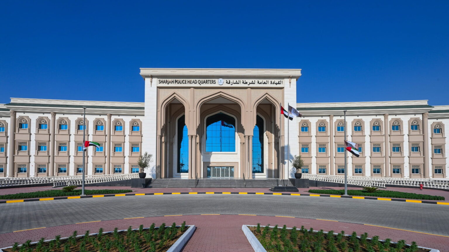 شرطة الشارقة تعزز الوعي الصحي بالكشف المبكر عن سرطان الثدي شرطة الشارقة تعزز الوعي الصحي بالكشف المبكر عن سرطان الثدي