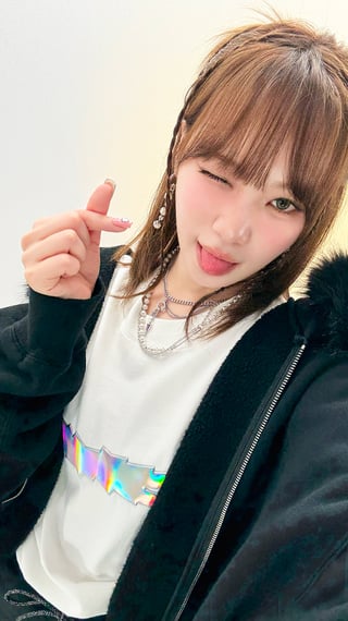 251007 السيرافيم – السيرافيم × الزوزوتاون (Off Shot)