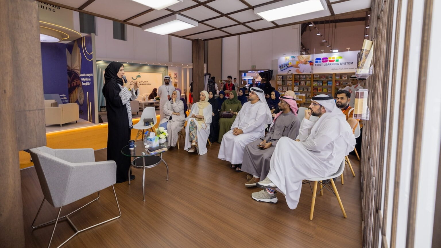 مكتبات الشارقة تطلق برنامجاً متكاملاً في معرض الكتاب 2025 مكتبات الشارقة تطلق برنامجاً متكاملاً في معرض الكتاب 2025