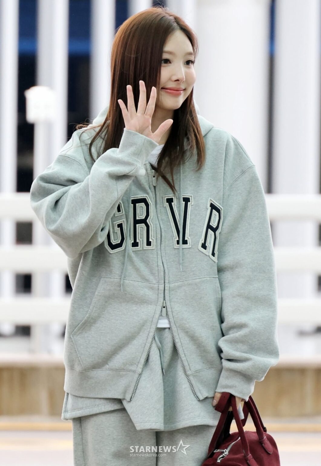 تحديث موقع 251010 Star News Korea - مغادرة مرتين لجولة "THIS IS FOR" العالمية في سنغافورة