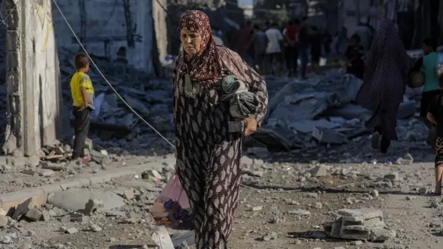 امرأة فلسطينية في غزة 