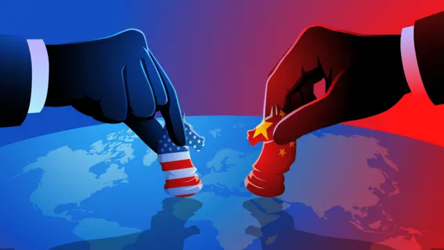 مجسمان من حجر الشطرنج يحملان علمي الصين والولايات المتحدة الأمريكية