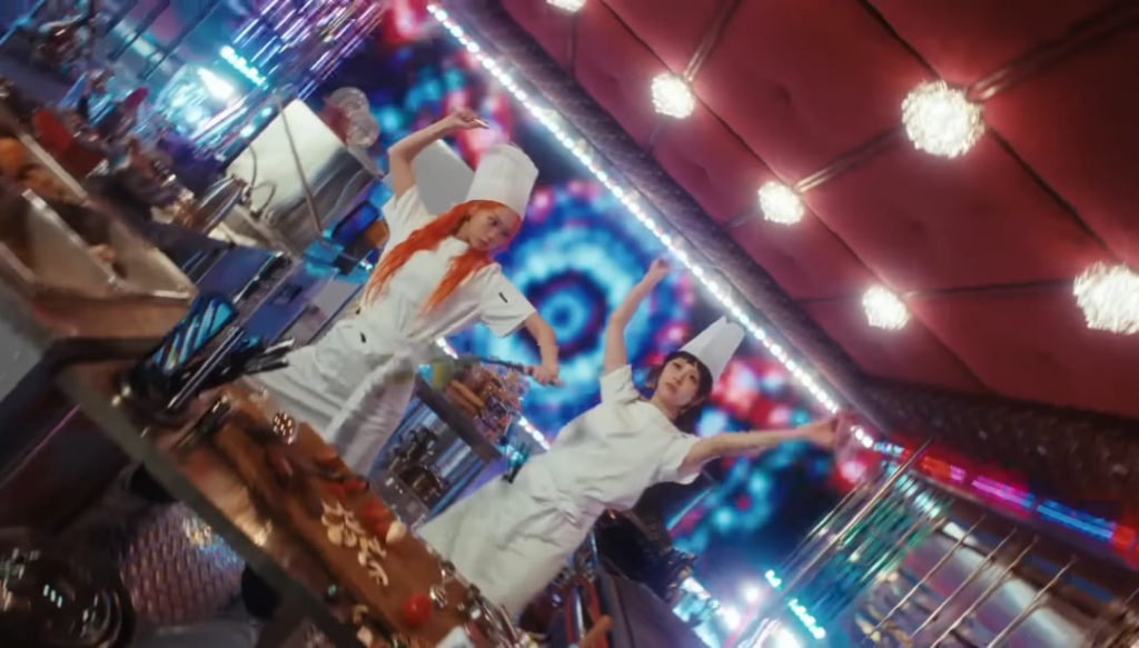 لا يمكنك تناول الطعام من أي مكان...لقد طلبت تناول الطعام في الخارج وهذا ما يفعله الطهاة