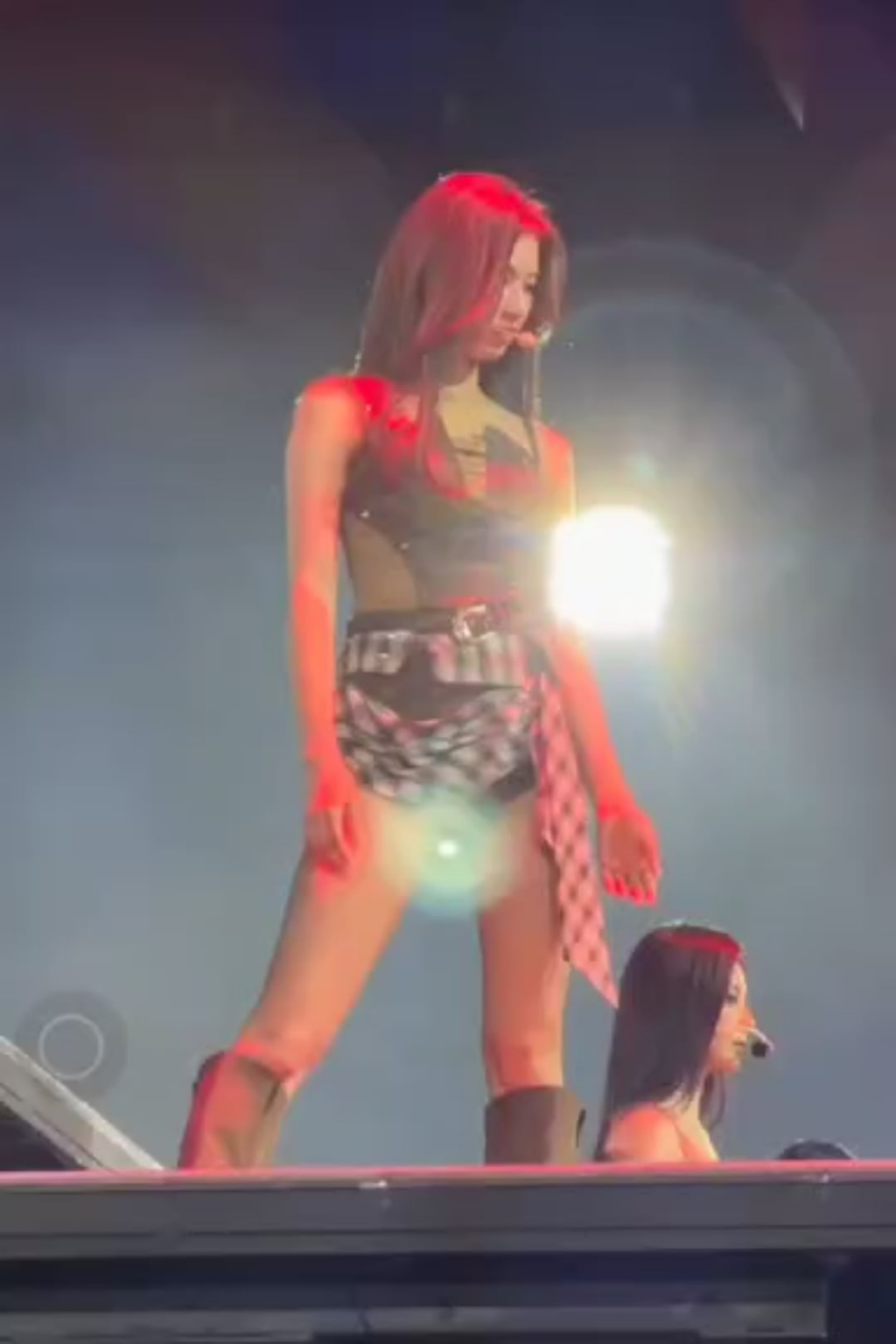 251004 سانا، مينا، جيهيو هذا لبولاكان