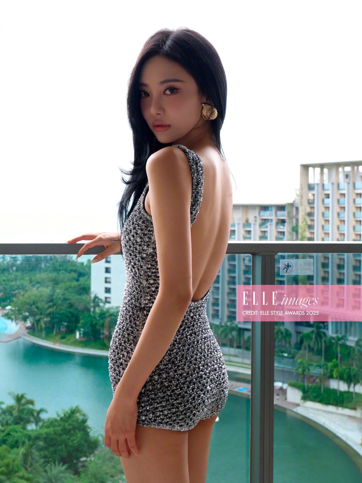 251028 تحديث ELLE على الويبو الصيني مع نينغ نينغ