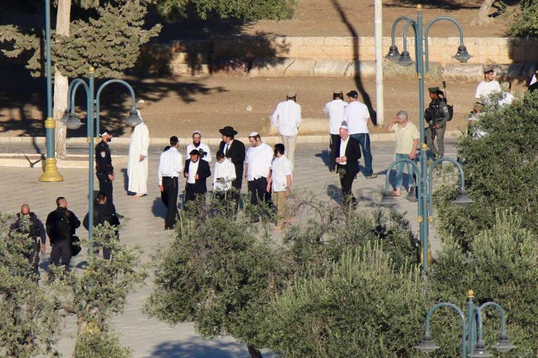 مسجد الأقصى-اقتحامات المستوطنين في اليوم الثاني من أيام عيد العرش - 8 أكتوبر -2025 (الجزيرة نت)